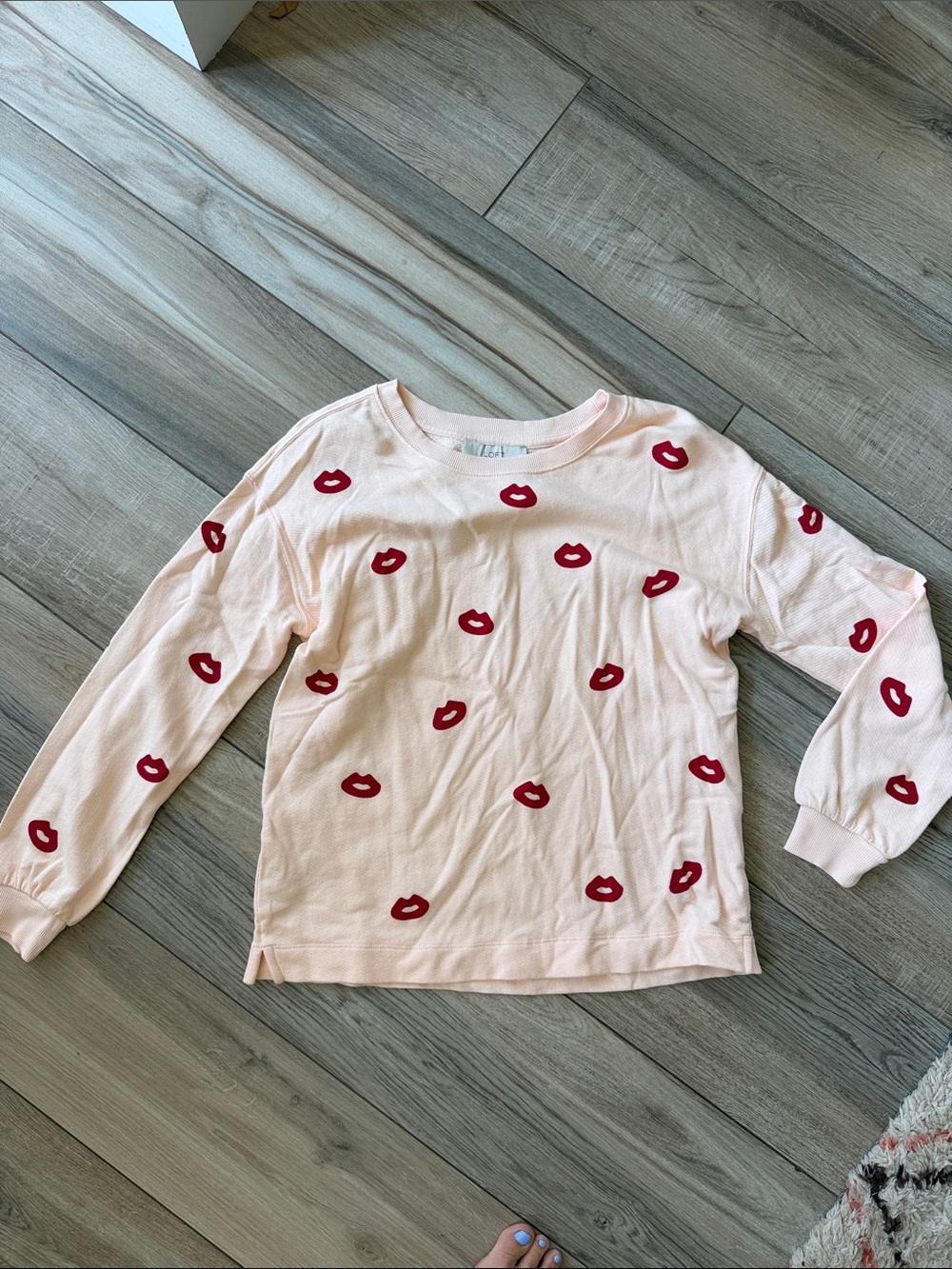 LOFT Light Pink Long-Sleeve Tee with Red Lip Prints